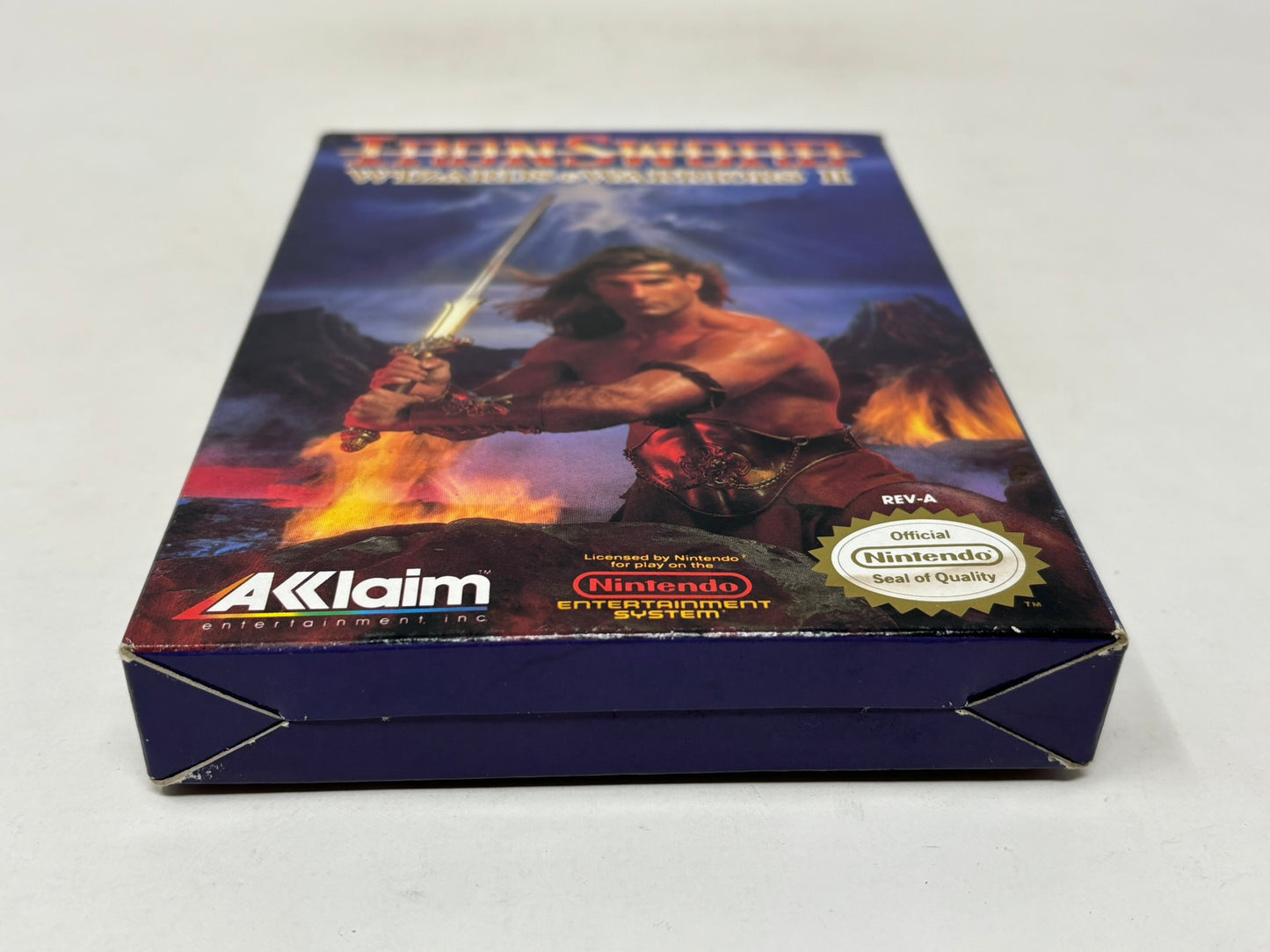 NES Nintendo - Iron Sword Wizards & Warriors II - Complete