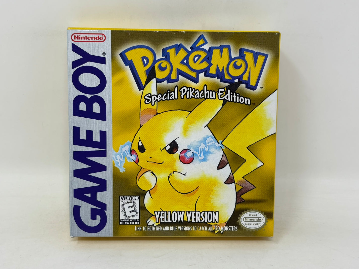 Nintendo Game Boy - Pokemon Yellow Version - Complete