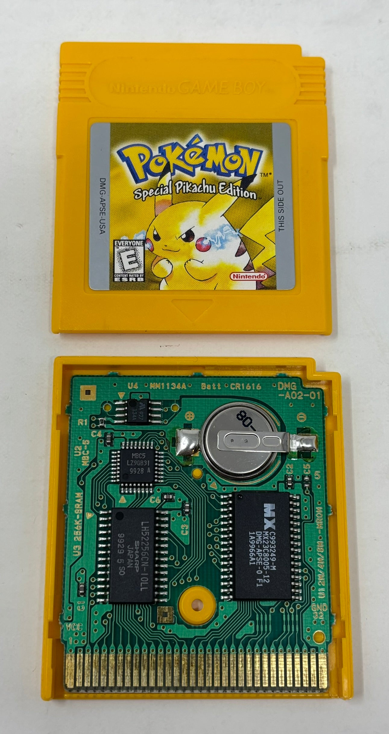 Nintendo Game Boy - Pokemon Yellow Version - Complete