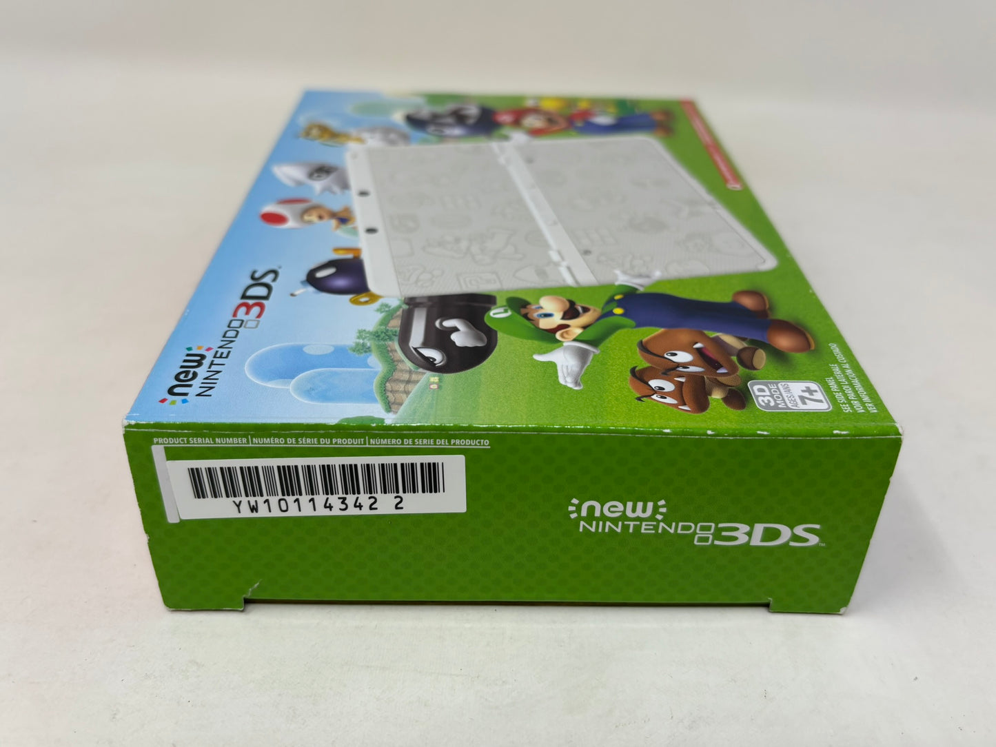 New Nintendo 3DS System White Mario Edition - Complete