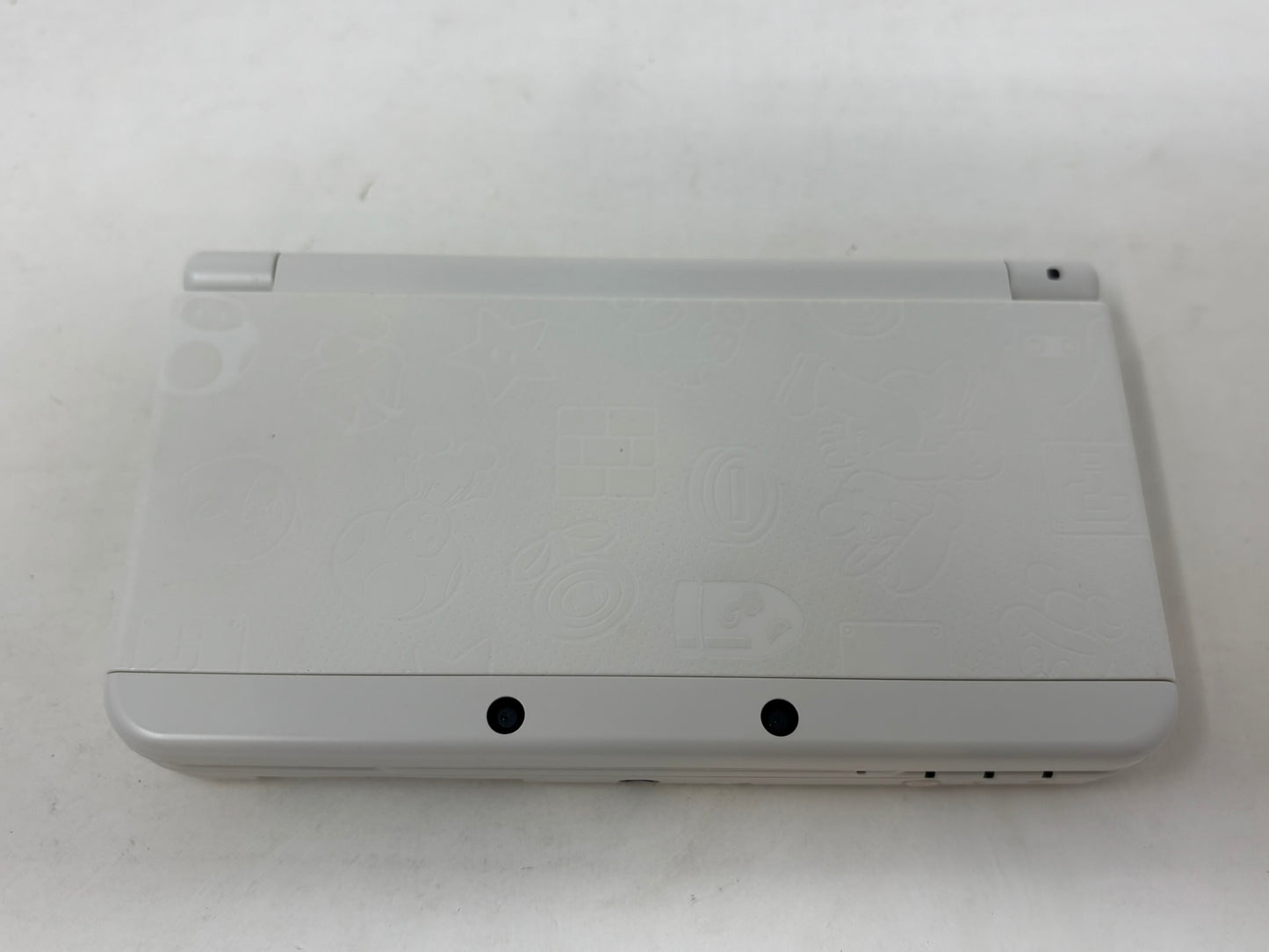 New Nintendo 3DS System White Mario Edition - Complete