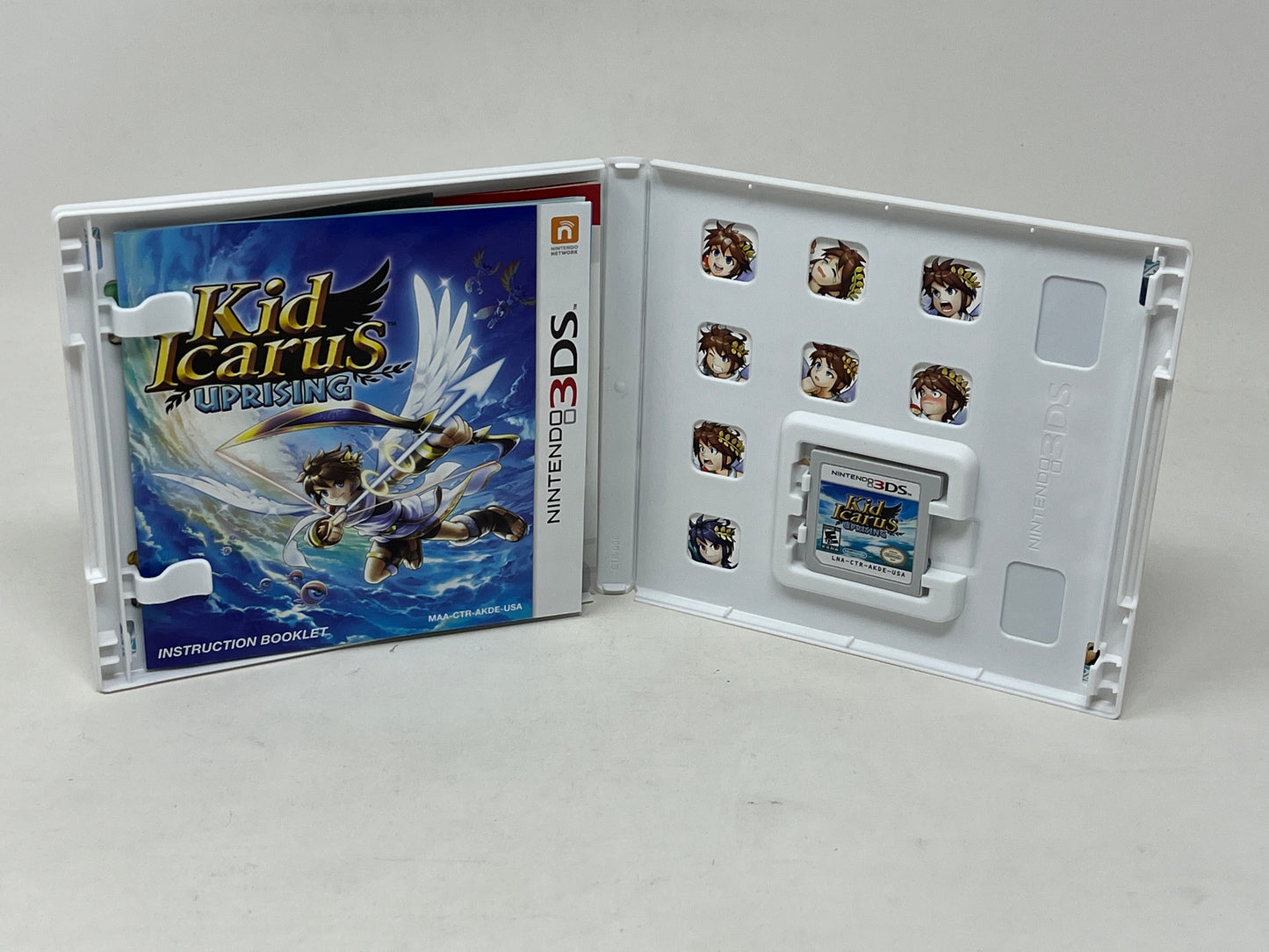 Nintendo 3DS - Kid Icarus Uprising