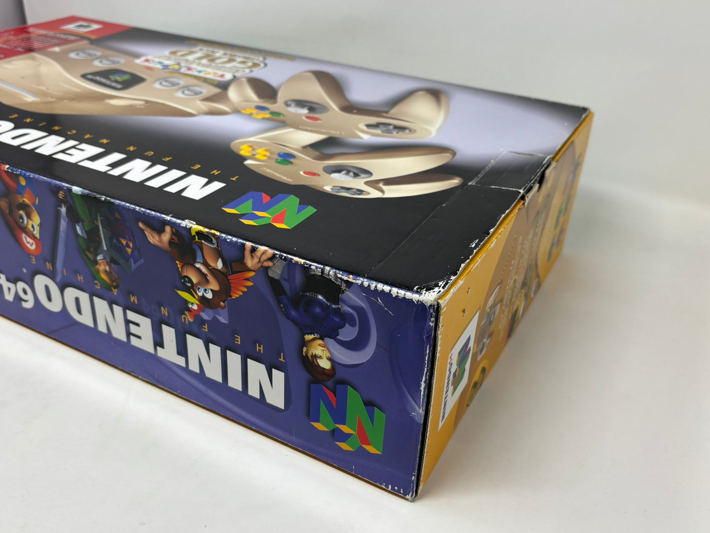 Nintendo 64 N64 - Toys R Us Limited Edition Gold Nintendo 64 System - Complete
