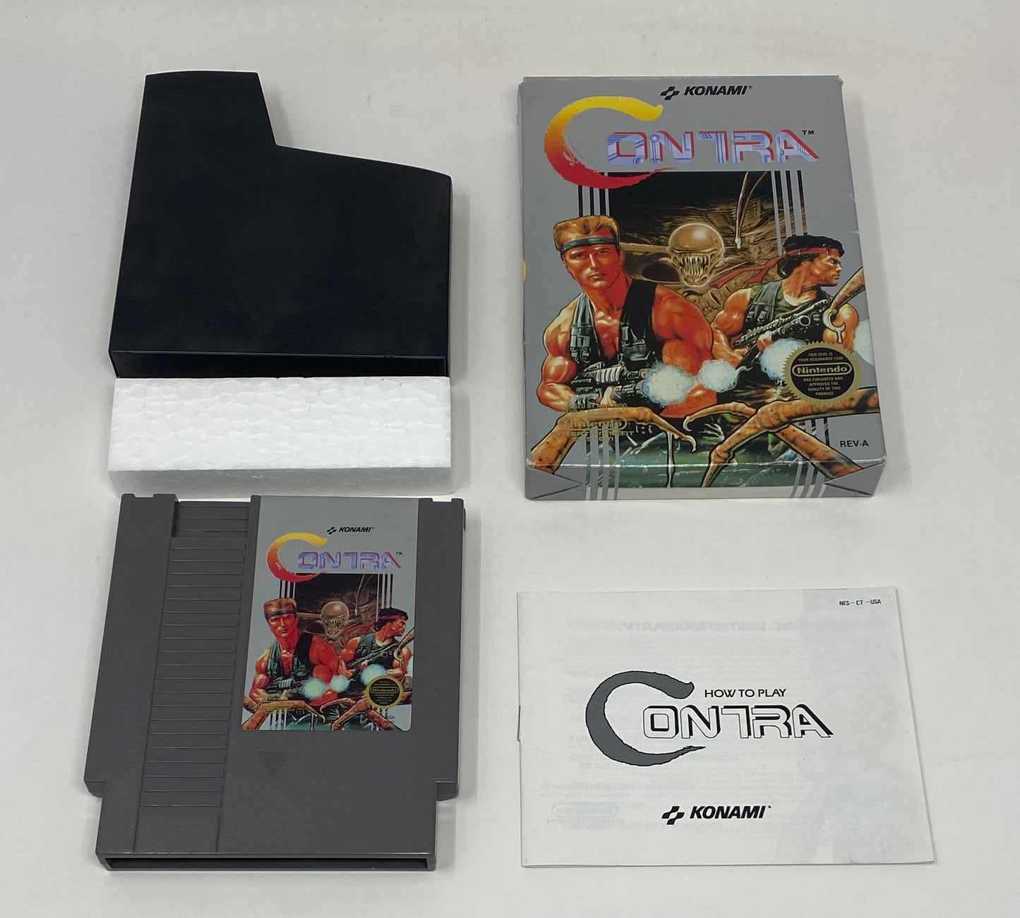 NES Nintendo - Contra - Complete in Box