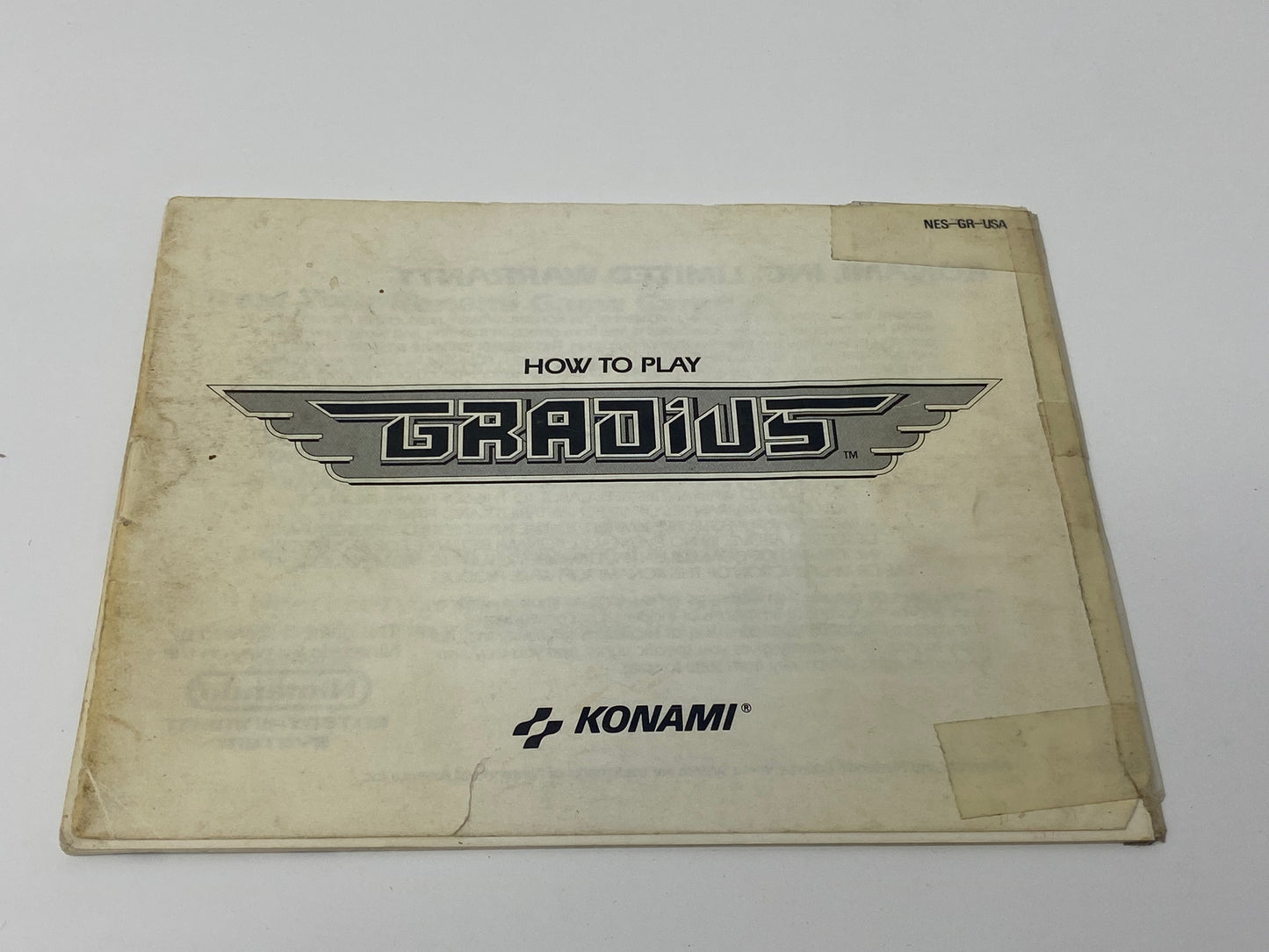 NES Nintendo - Gradius w/ Instructions - 5 Screw Cart
