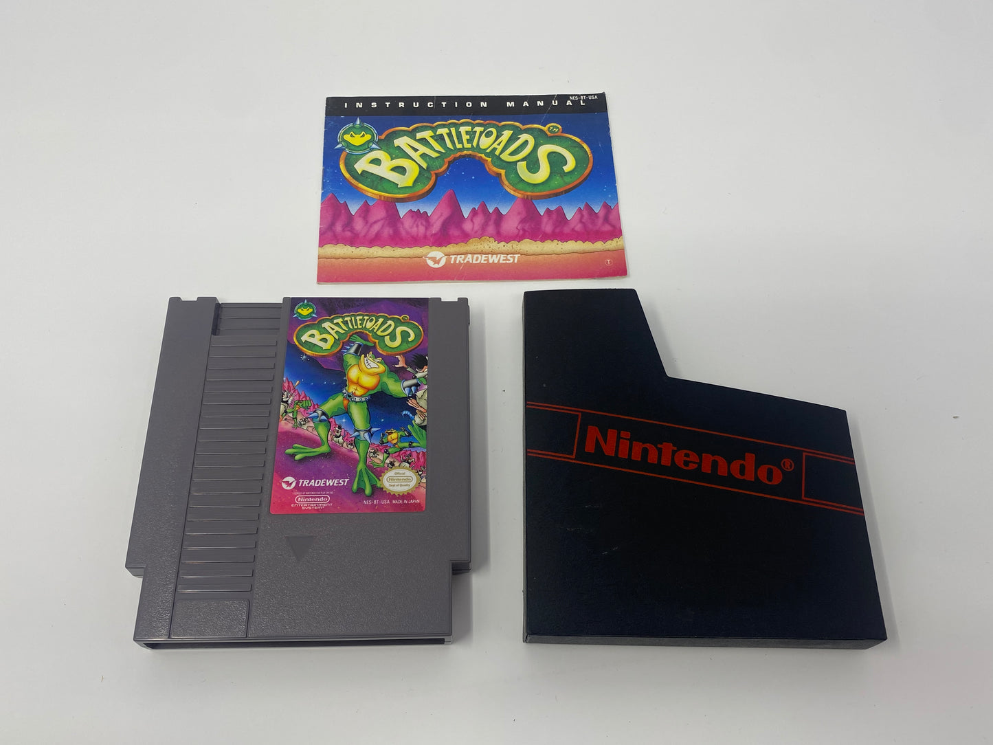 NES Nintendo - Battletoads w/ Instructions & Sleeve
