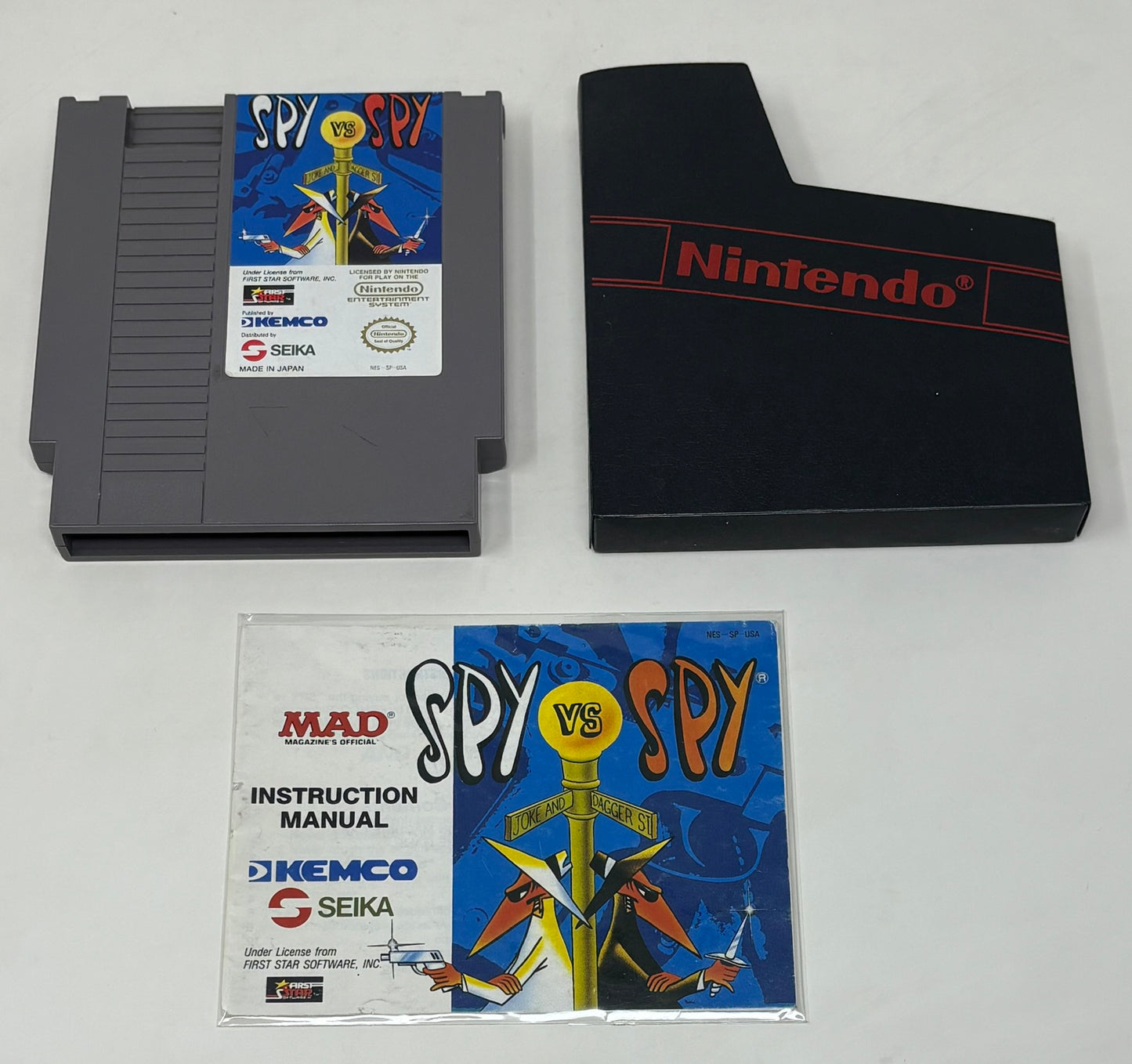 NES Nintendo - Spy vs Spy w/ Manual