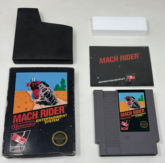 NES Nintendo - Mach Rider (5 Screw) - Complete