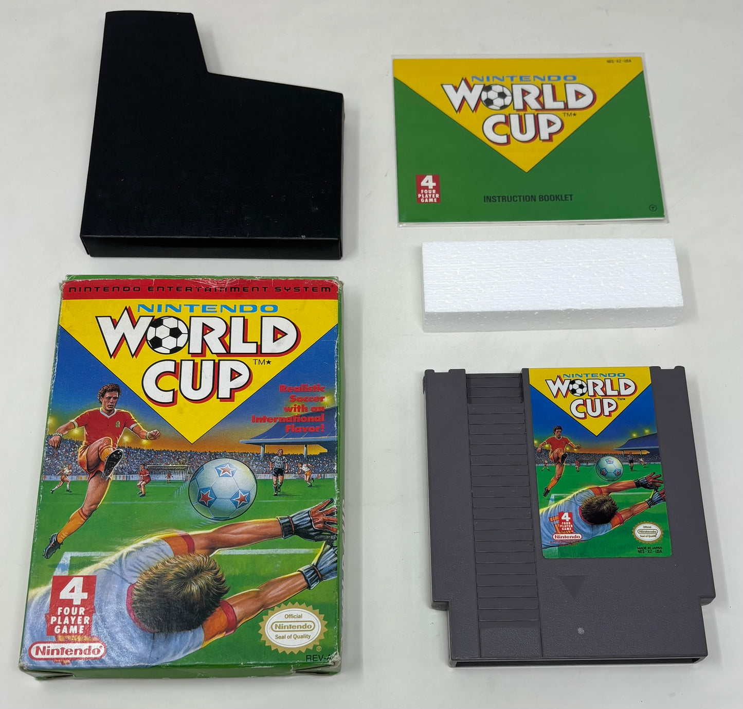 NES Nintendo - Nintendo World Cup Soccer - Complete