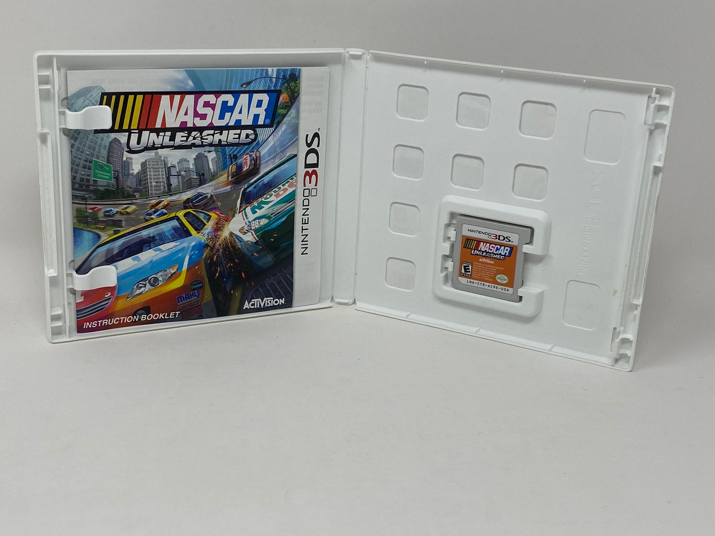 Nintendo 3DS - NASCAR Unleashed - Complete