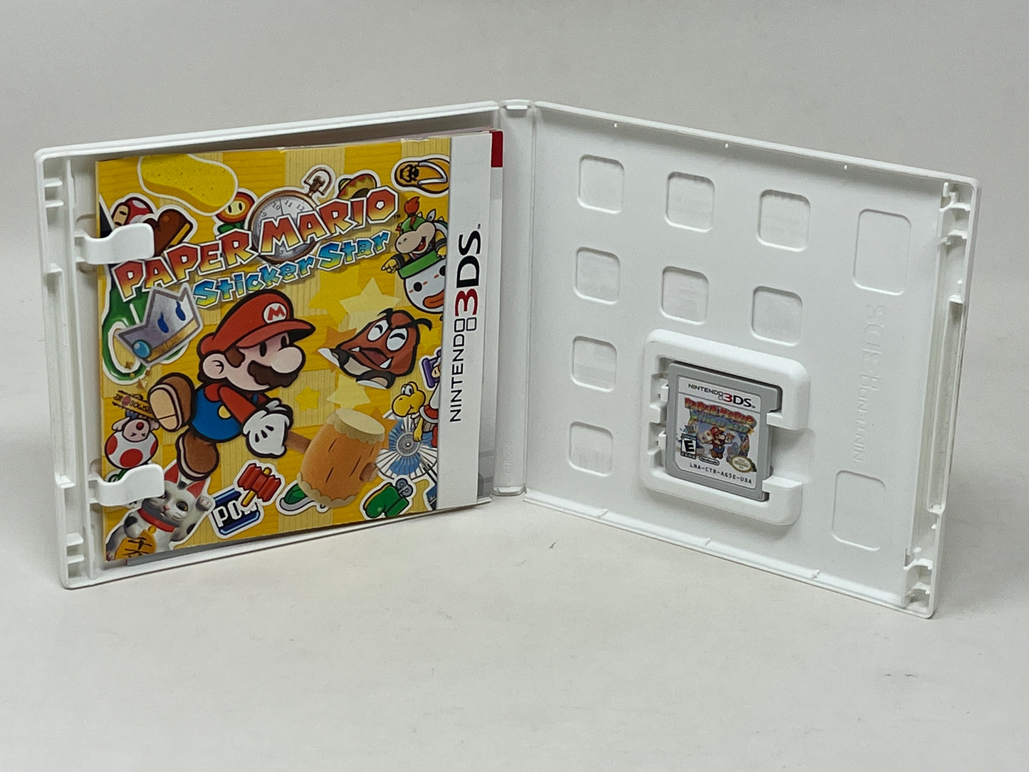 Nintendo 3DS - Paper Mario Sticker Star - Complete