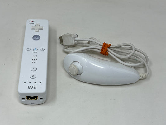 Nintendo Wii - Wii Mote w/ Nunchuk - White