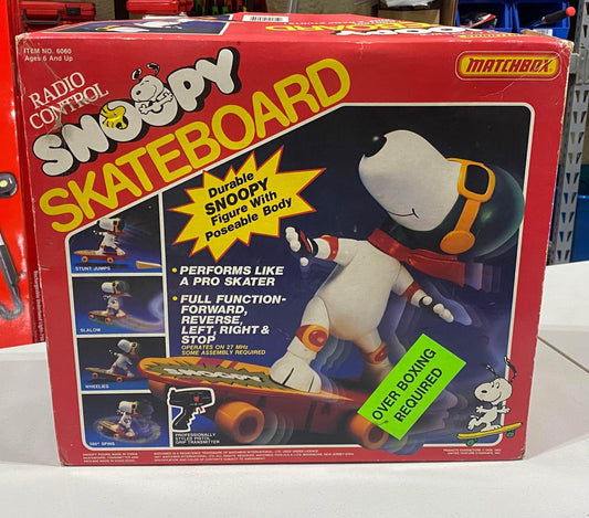 NIB Vintage 1987 Matchbox Peanuts Snoopy Remote Control Skateboard - Never Used #6060 Charlie Brown