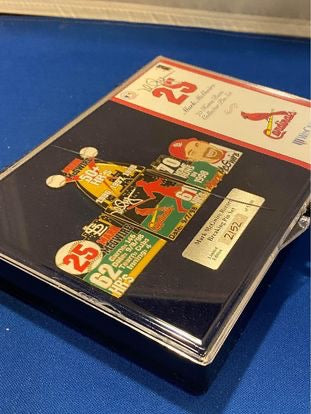 1998 Mark McGwire St Louis Cardinals 70th Home Run Season Collectors Pin Set #2152/5000