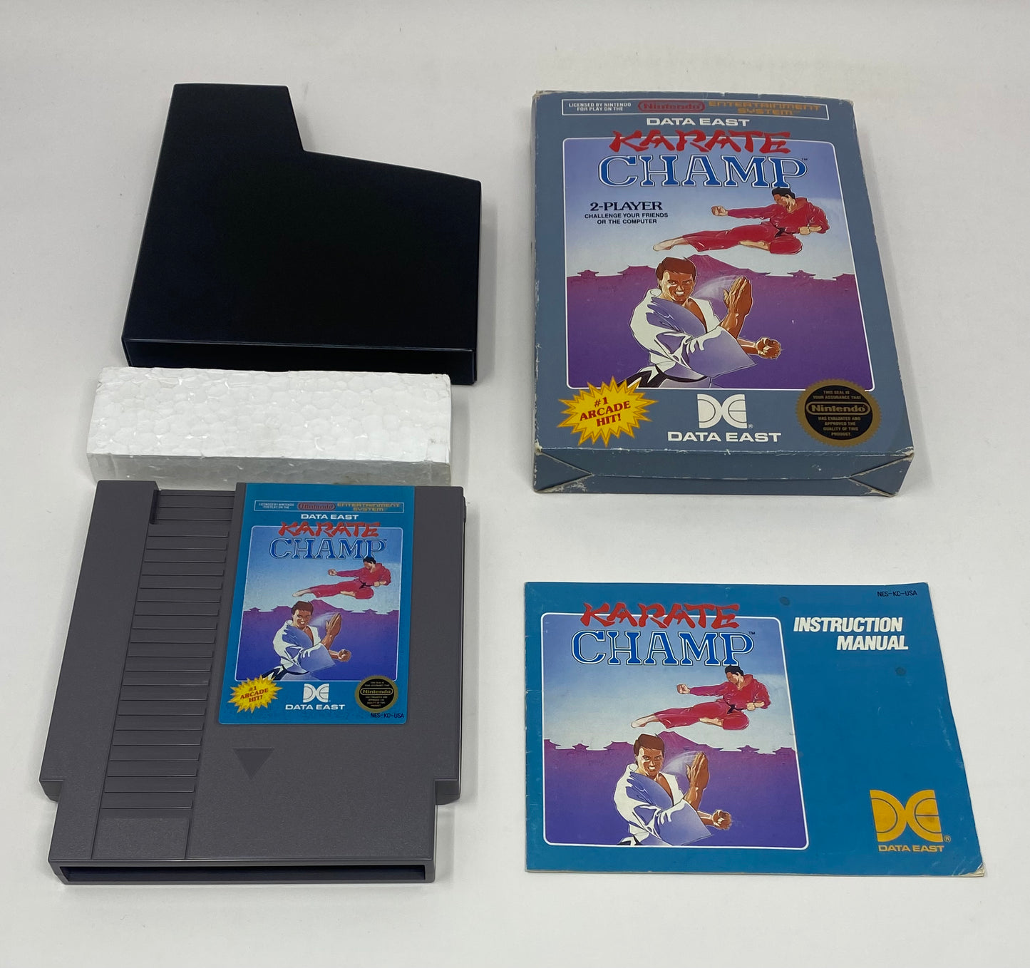 NES Nintendo - Karate Champ (5 Screw) - Complete in Box